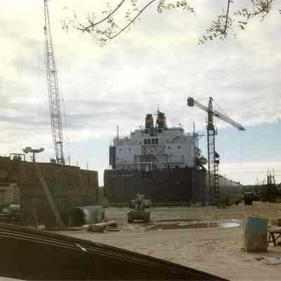 Paul R. Tregurtha in graving dock at Bay Shipbuilding 1990
