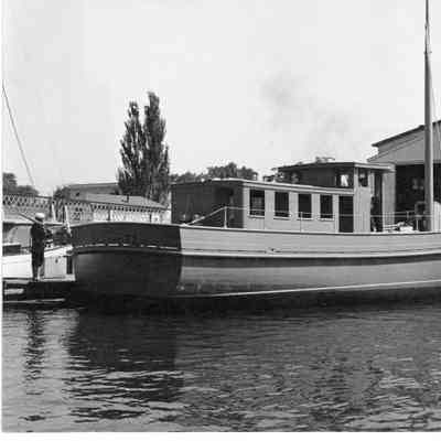 US Army T8 docked at Sturgeon Bay Boat Works