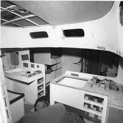 Yankee Girl interior