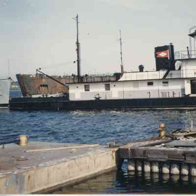 Side view of the Sturgeon Bay Queen docked