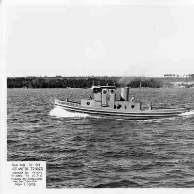 U.S. Army ST-174 45' Motor Tender on sea trials May 1, 1943