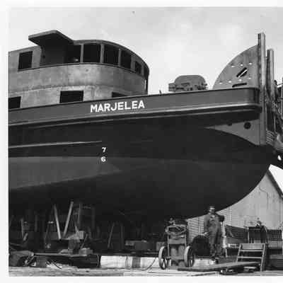 Marjelea on cradles