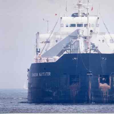Freighter Canadian Navigator
