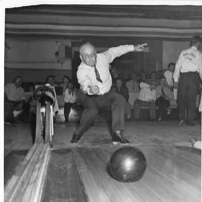 L.D. Smith bowling