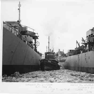 Tug John Roen among three ships