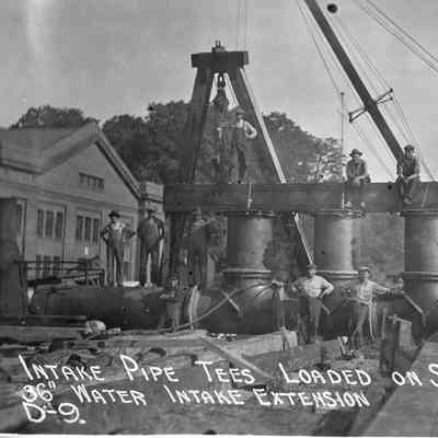 Intake pipe tees loaded on scow September 9, 1925