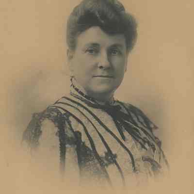 Portrait of woman