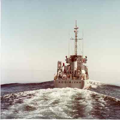 PBI Navy Ship MSC-322 / M-412 Addiriyah sternview underway