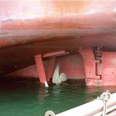 James R. Barker docked at Bay Shipbuilding 2002