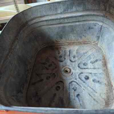Roe Bucket