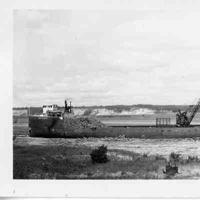 Marquette and Bessemer No. 2 loaded with logs