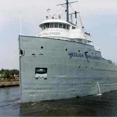 Medusa Challenger in river