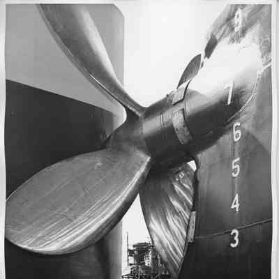 Propeller of the Clement T. Jayne