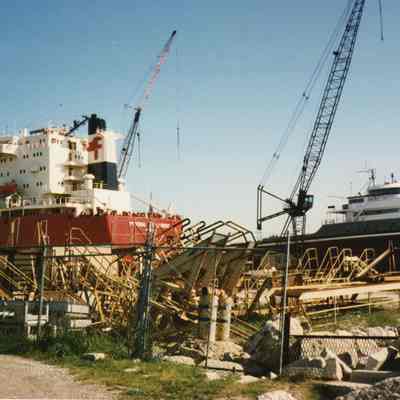 Federal St. Lawrent and Wilfred Sykes at Bay Shipbuilding 1994
