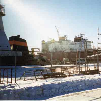 Dorothy Ann, Columbia Star, Paul R. Tregurtha, Mesabi Miner, and Sam Laud at Bay Shipbuilding 2003