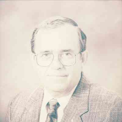 Clay Bonin Portrait SBYC Commodore 2001