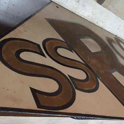 Roen Steamship Co. Funnel Plate Sign