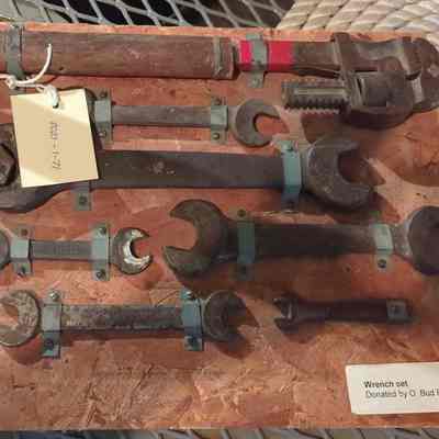 Collection of 7 Wrenches