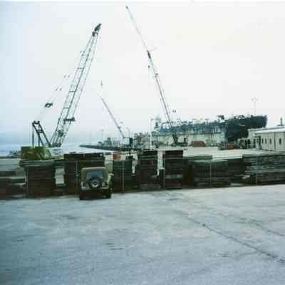 Tug/barge system Amoco Michigan/Great Lakes at Bay Shipbuilding Co. 1995