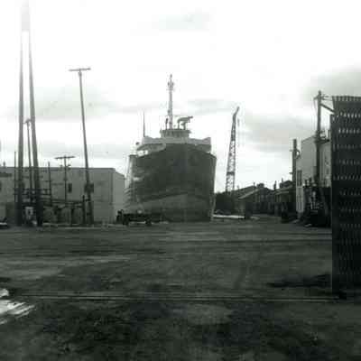 Amoco tanker Illinois at Bay Shipbuilding 1970