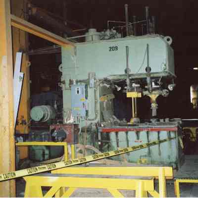 Hydraulic press at Bay Shipbuilding 2007