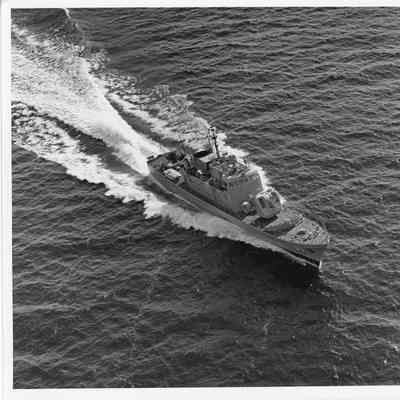 PG-97 USS Surprise underway bow view