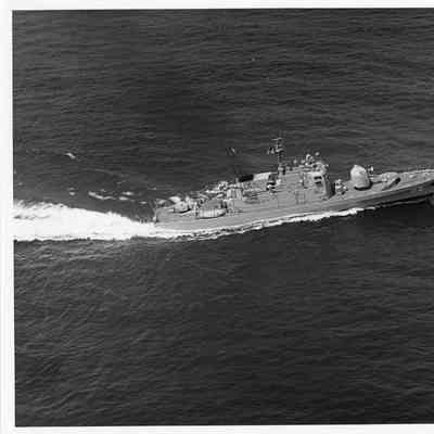 PG-95 USS Defiance