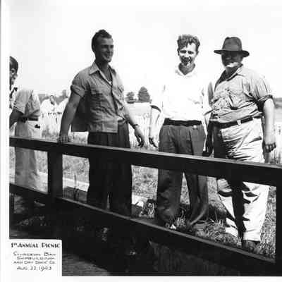 Group of men at SBSB&DD Co. 1st annual picnic August 22, 1943