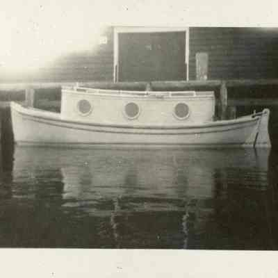 Chambers Island lighthouse boat