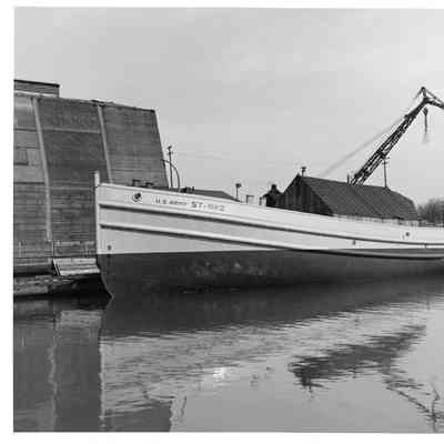 US Army ST-882 docked at SBSB&DD Co.