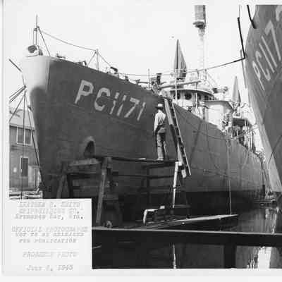 PF-69 USS Davenport at Leathem D. Smith Shipbuilding Co. progress photo July 8, 1943