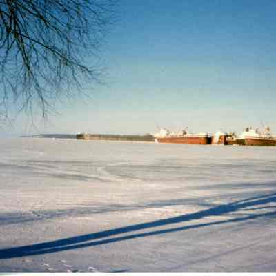 Winter fleet at Bay Shipbuilding 1999