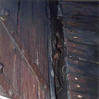 Alvin Clark split on port side of stem 1994