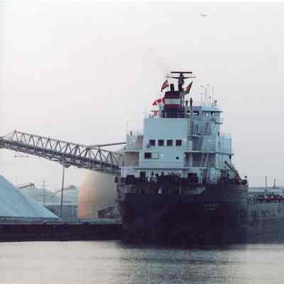 Algowest unloading salt at the port of Milwaukee 2000