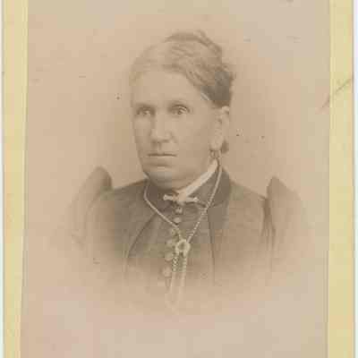 Bloxham, Alice