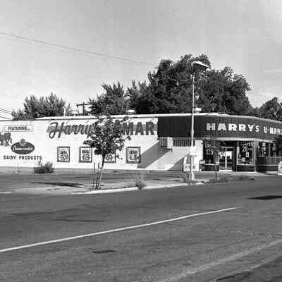 Harry's Grocery Story