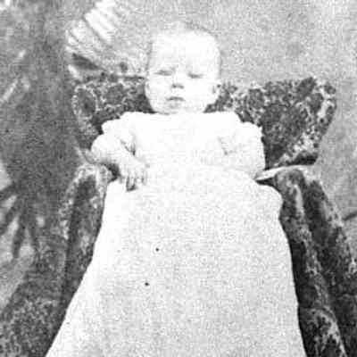 Blood, Wilkie Hooper