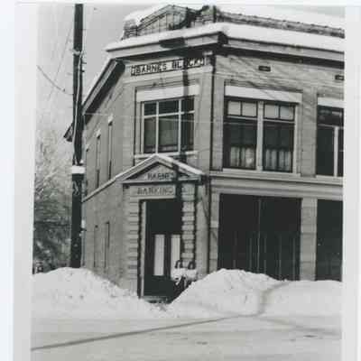 Barnes Block Building