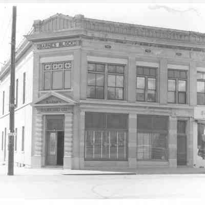 Barnes Block Building