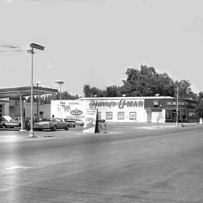 Harry's U-Mart & Amoco Station