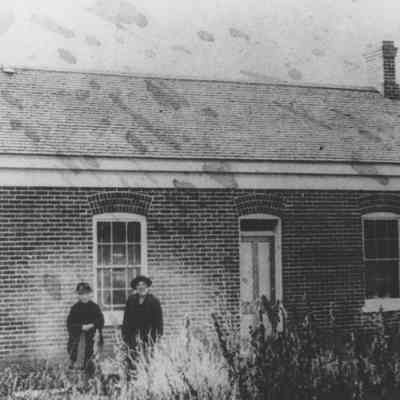 Robbins, Dave - In Front of Home