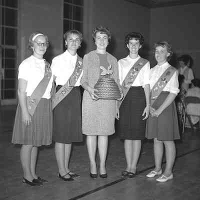 Beehive Class Girls