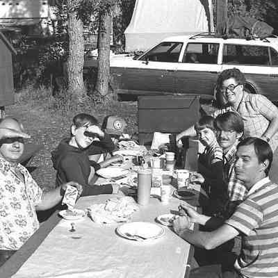 Ward Outing Mealtime