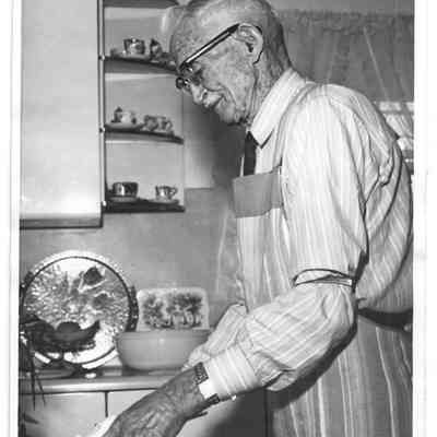 Rosel Hyde Making Bread
