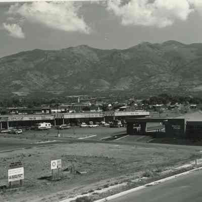 Village Square Shopping Center
