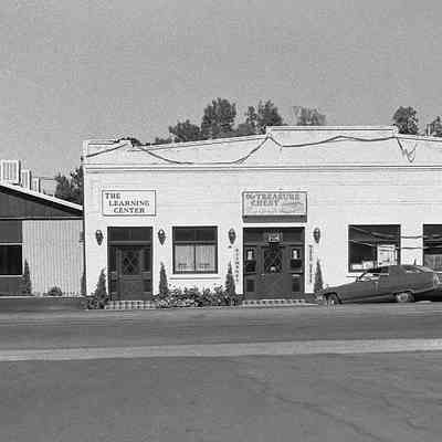 L&L Floors Building