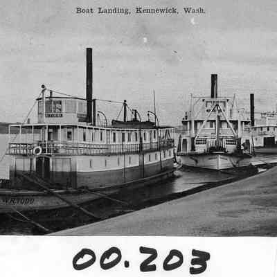 Four Steamboats at the Kennewick Landing. Includes W.R. Todd, Umatilla, Inland Empire, and Mountain Gem. (Todd sunk in 1912)