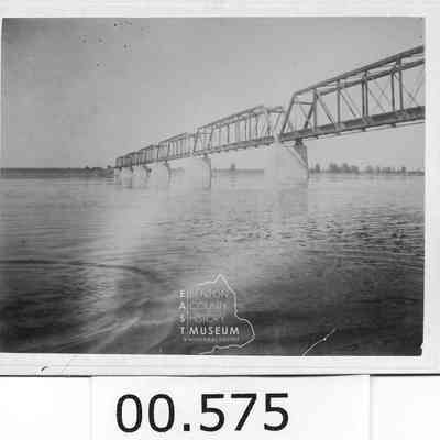 Train Bridge