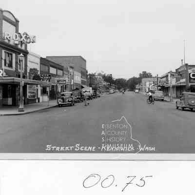 Street Scene, Kennewick Ave. Looking West, 1949