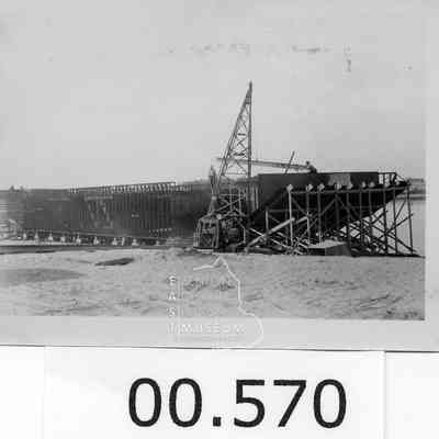 Barge construction on Clover island